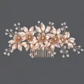 Peigne à cheveux de mariée élégant en or rose avec perles et cristaux pour mariage - Bandeau Polyvalent Style Forêt À Motifs Floraux Et Feuillus Hs-j6291