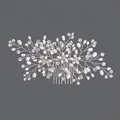 Peigne à cheveux de mariée fait main orné de perles blanches et cristaux sur fil d'argent. - Accessoire Pour Cheveux Polyvalent Fleur De Perle Hs-j5722