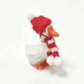 Figurine d'oie blanche avec bonnet rouge et écharpe pour décoration de Noël et cadeau - Style Décoration de Noël / Orange
