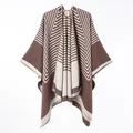 Reversible brown and beige geometric striped faux cashmere poncho with fringe - New Black And White Striped Short Beard (brown) / 130x150cm