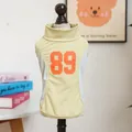 Komfortable gestrickte Haustierweste mit Nummer 89 Druck für kleine Hunde und Katzen - 89 Coole Sportweste – Grün