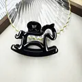 Pince à cheveux élégante en forme de cheval noir avec motif de pièce de monnaie creuse - Noir Brillant