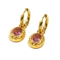 Boucles d'oreilles créoles en acier titane doré 18K et zircon rose ovale martelé - Or-Zircone Rose