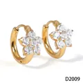 Boucles d'oreilles créoles en acier doré avec motif fleur en oxyde de zirconium brillant - Fleur Blanche à 5 Pétales (D2009) / Or
