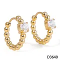 Boucles d'oreilles créoles en acier doré avec perles et zircon scintillant central - Perlé (D3640) / Or