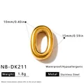 Detailansicht der goldenen Edelstahl-Nummer 0 Charm mit Größe und Gewicht für DIY-Schmuck - 3D Zahl 0 Anhänger (NB-DK211)