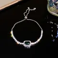 Detailansicht eines verstellbaren Armbands mit smaragdgrünem Zirkon und Halo-Steinen. - Stil 6# Silber Grün