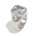 Bague large en acier argenté avec grand cristal carré et finition martelée unique - US 6 / Acier