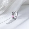 Eleganter Huggie-Ohrring aus 316L Titanstahl mit rosa Zirkonia und Kristallbesatz - Einzelstück (A1543-2#) / Rosa