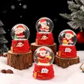 Leuchtende Weihnachtsmann Schneekugel mit rotem Sockel als Weihnachtsgeschenk - 2603# (lichter + Schneeflocken) / 45# (kartonverpackung)