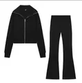 Vue détaillée de l'ensemble deux pièces en polaire noire pour femme avec veste. - Ensemble Zirconium Noir