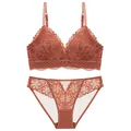 Elegantes französisches Spitzen-Dessous-Set in Terrakotta mit bügellosem BH und Slip - 80C / Karamell-Set