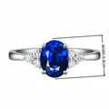 Eleganter ovaler Saphirring mit 18 Karat Vergoldung und Diamantakzenten, 0,8 cm Breite - Tiefblauer Diamantring [weißgold] / Einstellbar Offen
