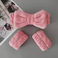 Set fascia per capelli con fiocco e polsini in pile corallo rosa per skincare e trucco - Set Di 3 Pezzi Con Fiocco Rosa Coreano