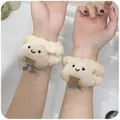 Morbidi polsini in peluche con cartoni onigiri per il lavaggio del viso in colore crema - Polpetta Di Riso (polso Singolo)