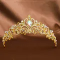 Eleganter goldener Hochzeits-Tiara mit schillernden Strasssteinen und filigranem Design - Gold Regenbogen Diamant