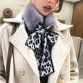 Écharpe élégante à col en fausse fourrure grise avec ruban imprimé léopard pour femme - 135-175CM / Gris + Léopard Gris Blanc