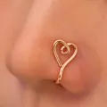 Elegante gouden hartvormige neusklem zonder piercing voor een minimalistische look. - Hartvorm (A-830)