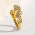 Clip da naso a cavalluccio marino non forato dorato con zirconi per un look molto unico. - Stile Cavalluccio Marino (S144) / Taglia unica / Oro