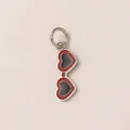 Herzförmiger Sonnenbrillen-Anhänger aus Edelstahl für DIY-Schmuck in Silber und Rot - Brillenanhänger