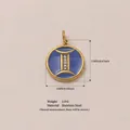 Pendentif zodiaque Gémeaux en acier inoxydable doré avec émail bleu et pierres fines - Gémeaux