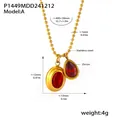 Detailansicht der vergoldeten Edelstahl-Kugelkette mit roten Zirkonia-Anhängern - P1449 – Goldene Doppel-zirkon-halskette