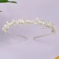 Serre-tête de mariée élégant avec perles faites main et feuilles en strass brillants - Bandeau Argenté Style Forêt De Luxe Ts-j3419s