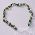 Ceinture de mariée vintage élégante avec feuilles en cristal vert émeraude et ruban blanc - Ceinture Compatible Avec La Photographie De Voyage Ws-j249