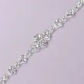 Ceinture de mariée élégante avec strass étincelants et perles sur un ruban blanc - Ceinture Élégante Et Sophistiquée Ws-j228s