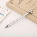 Elegante bolígrafo de metal plateado con un gran adorno de diamante de cristal facetado arriba - Plata Galvanizada / Punta de Bala de 1,0 mm