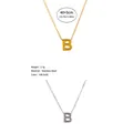 Collar minimalista de acero inoxidable con colgante 'B' en oro de 18K y plata. - Letra B / Color acero