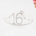 Magnifique diadème étincelant en strass argentés avec le chiffre 16 pour fête de 16 ans - Style 16ème Anniversaire (16) / Argent