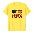 Gelbes T-Shirt zum Unabhängigkeitstag mit 'Merica-Schriftzug und Brillen-Print - XS / Oberteile / Gelb
