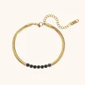 Elegante 18K vergulde roestvrijstalen slangenketting armband met zwarte stenen detail - Slangenketting Met Strass-stijl (B0220) / Goud + Zwart