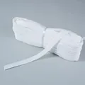 Detailweergave van een rol hoogwaardige witte nylon doorlopende ritsketting - Nr. 3 (100 Meter/Rol) / Wit