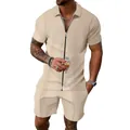 Completo da uomo beige in maglia a nido d'ape con polo con zip e pantaloncini - Cachi / Taglia M