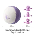 Bomba de baño morada con juguete sorpresa al azar, peso 100g y diámetro 5,8 cm. - Juguete Púrpura (Aleatorio) / 100g Lavanda
