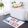 Weiche Badematte aus Kaschmirimitat in Weiß mit bunten GET NAKED Schriftzügen - 40*60cm / Weiße Basis Bunter Buchstabe