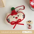 Schattige pluche kattenkop sleutelhanger in wit en rood met een feestelijke feesthoed decoratie - Schattige Kat Pluche Hanger