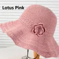 Elegante cappello da sole all'uncinetto rosa loto con tesa larga e decoro floreale - Stile Maglia al Loto / Rosa loto