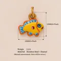 Ciondolo a forma di pesce giallo in acciaio inossidabile smaltato placcato oro 18k - Pesce