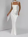 Elegante abito da sera lungo in raso bianco con accessorio per il collo in rete chic - US2 / Bianco