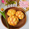 Realistic PU foam pineapple bun squishy toy for stress relief and sensory play relax - Large / Pineapple Bun (SZ00069)