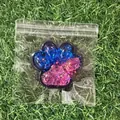 Détail du jouet squishy patte de chat aurore à paillettes avec dégradé rose et bleu - Patte de Chat Bicolore Aurora Sombre / 7cm