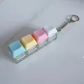 Nahaufnahme von mechanischen Tastatur-Tastenkappen in Pastell-Macaron-Farben zum Stressabbau - 4-Key Style / Ohne Licht / Mixed Colors (Blue/Yellow/Pink/White)