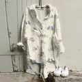 Chemise longue en lin pour femme avec imprimé oiseaux bleus et un style naturel - S / Hauts / Oiseau Bleu (NSCS-014)