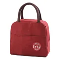 Geïsoleerde rode Oxford stoffen lunchtas met cartoon panda patch voor school en reizen - Rijstaren Logo / Bordeauxrood