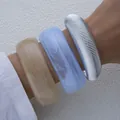 Chunky acrylic and silver ribbed metal bangle set in blue and beige marble finish - Pleated Texture Style (6755501) / Silver Blue and Rice Marble Combo