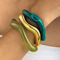 Stylish set of 3 irregular wavy bracelets in gold finish and marbled green acrylic - 3-Piece Wave Irregular Bangle Set (6778401HB) / Gold, Olive and Emerald Green