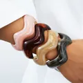 Chunky wavy acrylic bangles in assorted colors with a unique irregular statement design - Wave Style (6685301HB) / Set of 4 / Colorful Mix Combo